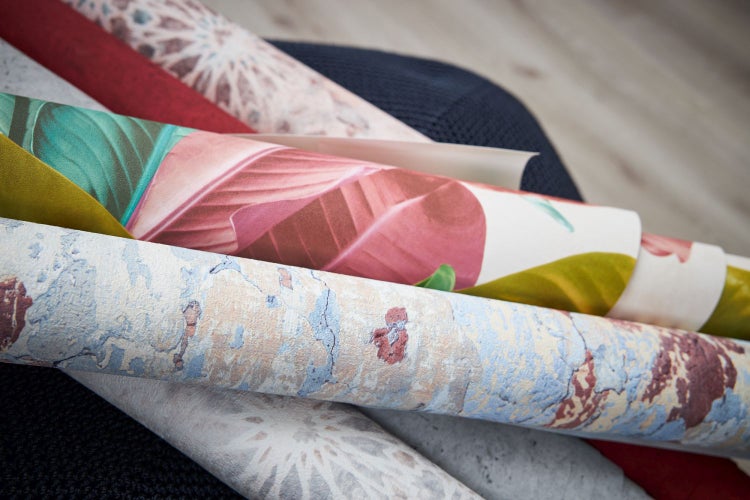 Deckenventilator mit verschiedenen Lichtfarbtemperaturen