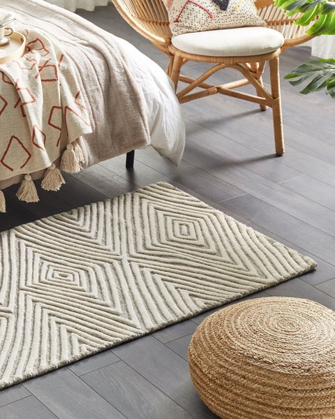 Dekorativer Teppich mit geometrischem Muster