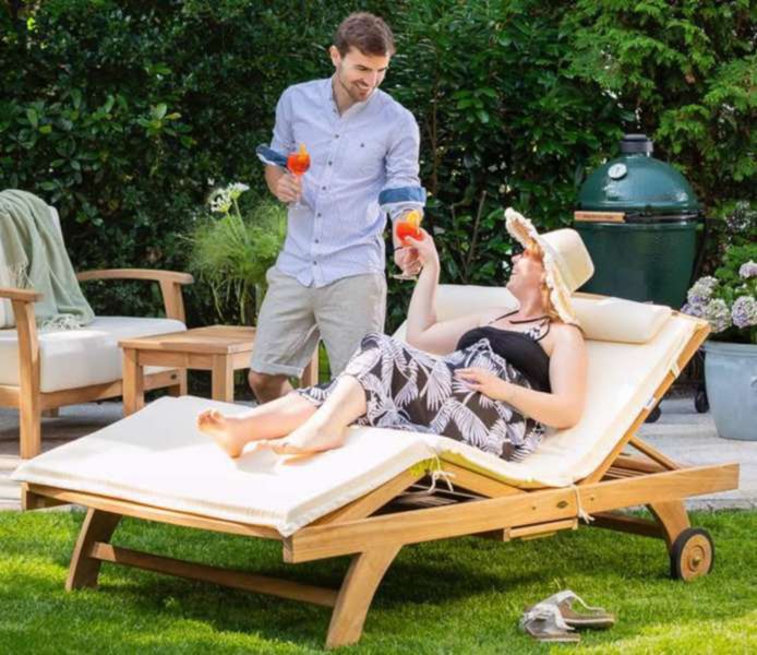 Teak Doppelliege extra breit mit Rollen premium wetterfest