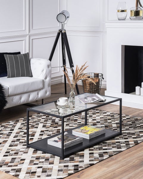 Teppich aus Lederflicken mit Rautenmuster