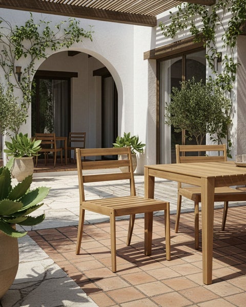 Maße eines Sessels und Hockers