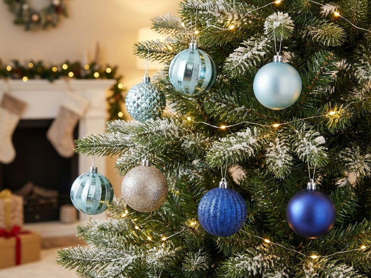 Getufteter Samtstoff mit Knöpfen