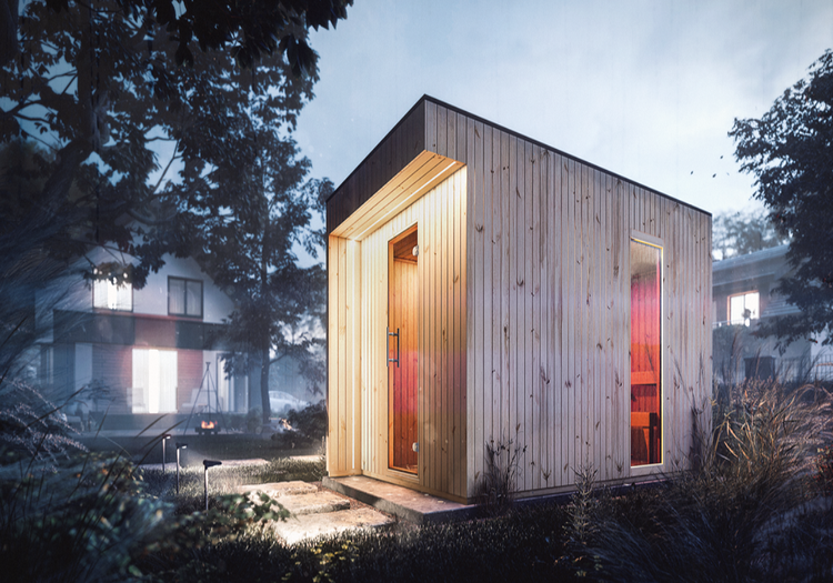Moderne Gartensauna aus Holzlatten mit Glasfront und vertikalem Fenster in einem beleuchteten Außenbereich bei Dämmerung.