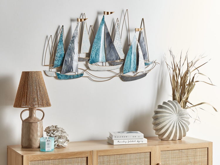 Abbildung eines Nussknackers mit Maßangaben