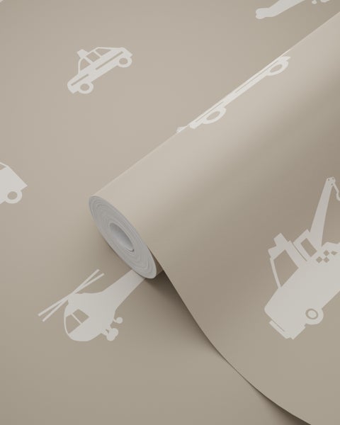 Geschmückter Weihnachtsbaum mit Schleife, Kugeln, Schneeflocken und Vogel