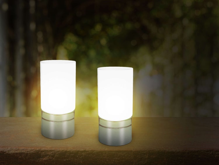 Zwei LED-Tischleuchten mit Farbwechselfunktion im Set