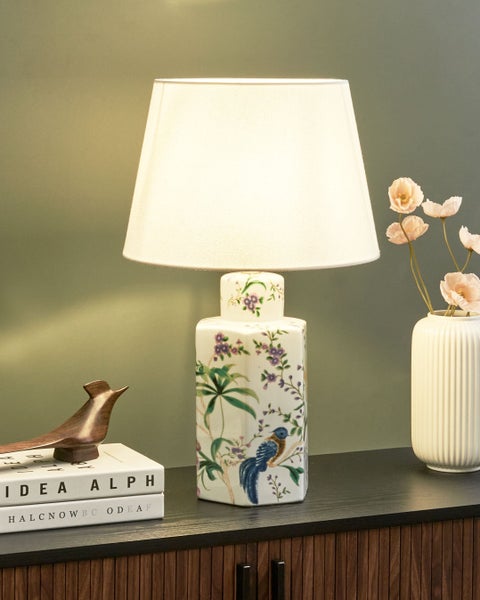 Dekorative Tischleuchte mit Blumen- und Vogelmuster