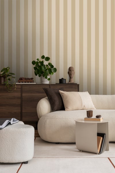 Tapetenrolle mit Streifenmuster, 53 cm breit und 10,05 m lang