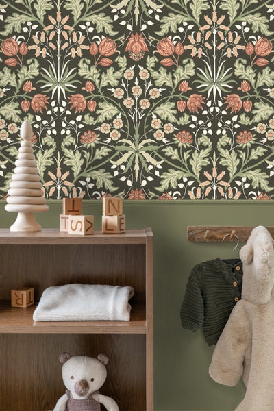 ESTAhome Tapete Blumenmuster im Jugendstil Dunkelgrün und Terrakotta - 50 x 900 cm - 131183