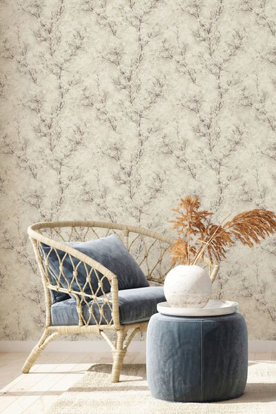 Dekorative Wanduhr mit geometrischen Elementen