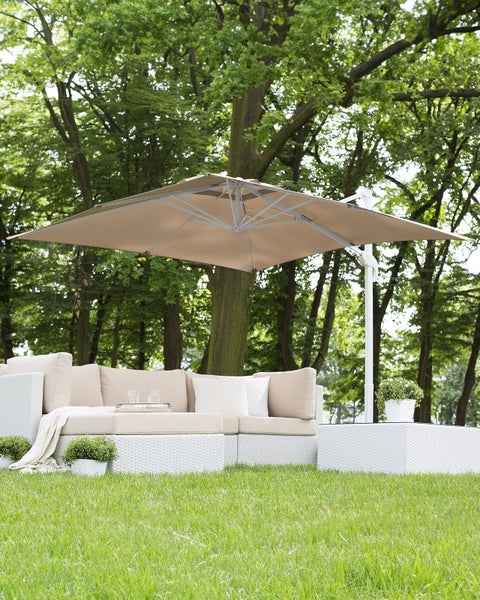 Gartenhaus aus Holz mit überdachter Terrasse und Doppeltür