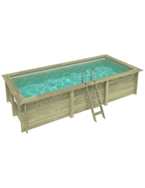 Rechteckiger Holzpool mit Leiter und Wasser