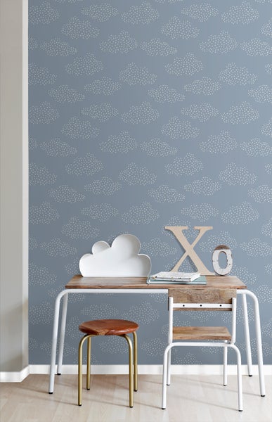 Graue Fußmatte mit Warnstreifen