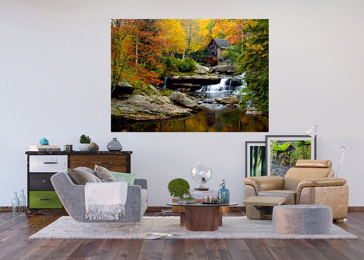 Wandbild mit Herbstlandschaft, Wasserfall und Mühle im Wohnzimmer