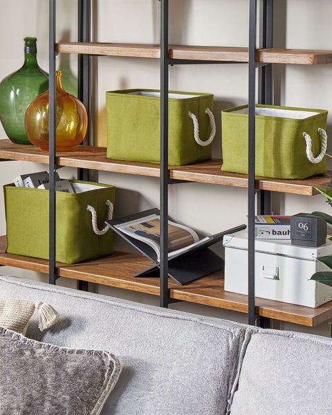 Maßzeichnung für drei Aufbewahrungskörbe mit Seilgriffen in Zentimeter: 37 mal 27 mal 28, 34 mal 24 mal 26 und 32 mal 22 mal 23.