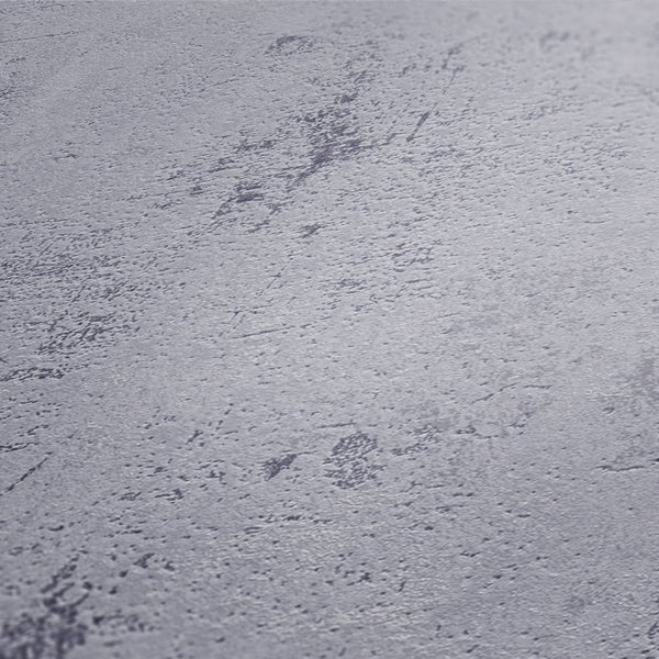 Wohnzimmer mit Sofa, Sesseln, Couchtischen und Regal