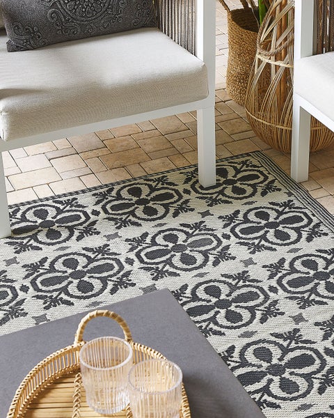 Outdoorteppich NELLUR Schwarz 120 x 180 cm