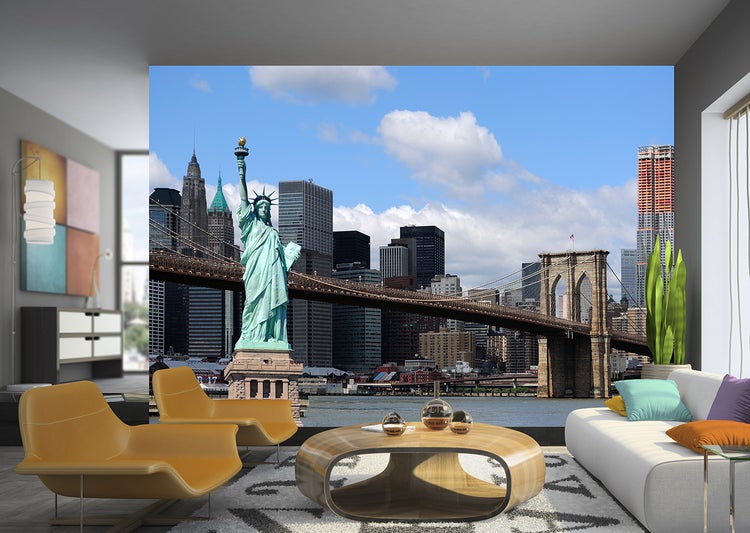Wohnzimmer mit Fototapete der Freiheitsstatue und der Brooklyn Bridge