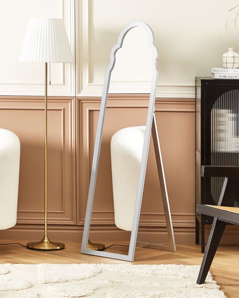 Technische Zeichnung eines Spiegels mit den Maßen 150 mal 40 Zentimeter