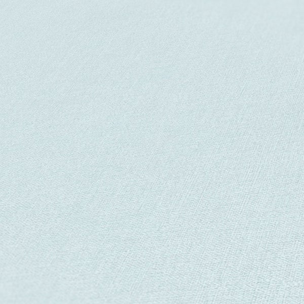 Nahaufnahme einer hellen Tapete mit feiner Struktur