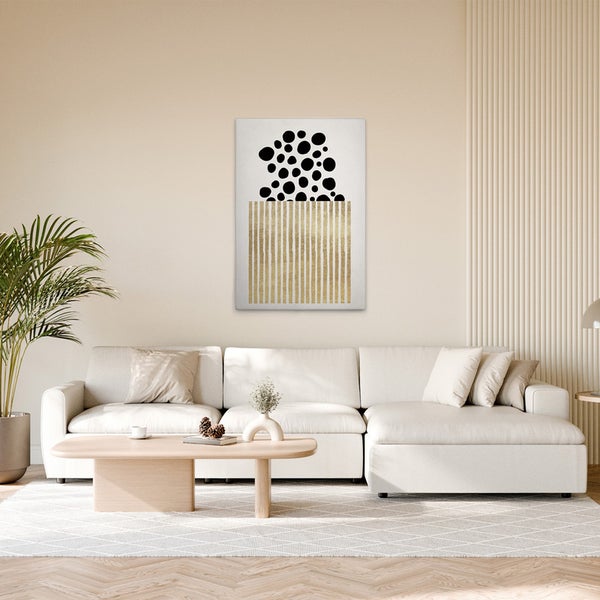 Wohnzimmer mit Sofa und Wandbild mit Kreisen und Streifen