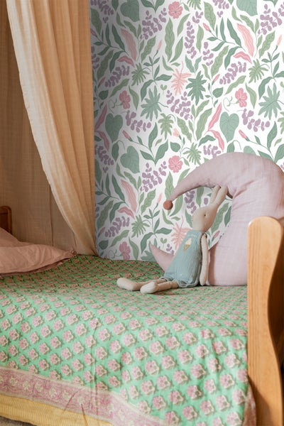 ESTAhome Tapete Blätter und Blumen Lila, Rosa und Grün - 50 x 900 cm - 131049
