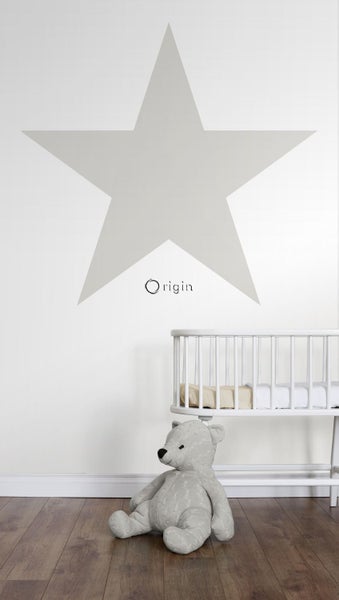 Kinderzimmer mit Stern Wandtattoo, Teddybär und Babybett