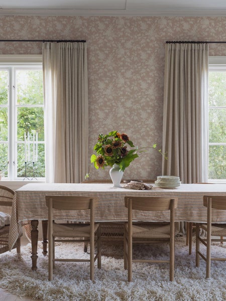 Borastapeter Tapete Blumen Rosa und Beige - 53 cm x 10.05 m - 662661