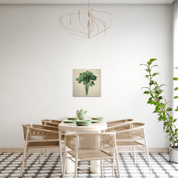 Esszimmer mit Esstisch, Stühlen, Zimmerpflanze, Dekoration und einem Gemälde mit Kräutermotiv