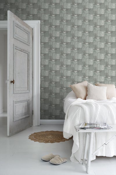 Dekorative Wandpaneele mit vertikalen Streifen und geometrischen Formen