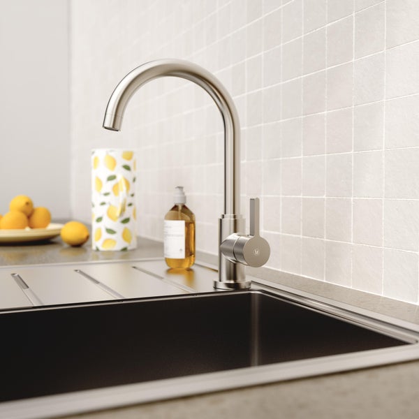 instmaier Niederdruck Küchenarmatur K3 | 360° schwenkbar | Wasserhahn Küche | Spültischarmatur Edelstahlfarben | Hoher Auslauf | mit Zentralverschraubung