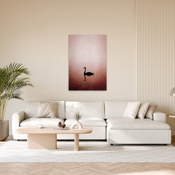 Wohnzimmer mit Sofa und Wandbild eines Schwans