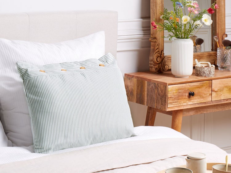 Hängelampe mit Blumenmuster