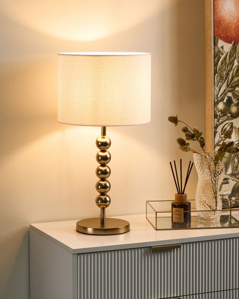 Tischleuchte mit Lampenschirm und Kugelfuß