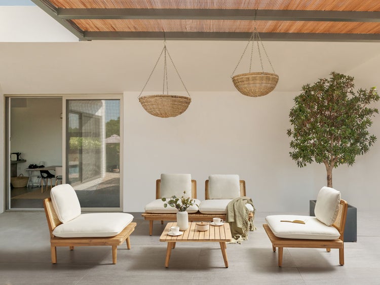 Lounge Set mit Tisch 4-Sitzer ACCADIA zertifiziertes Akazienholz Hellbeige