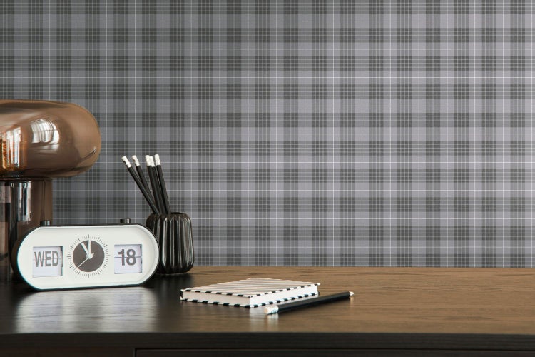 Tapetenrolle mit Karomuster