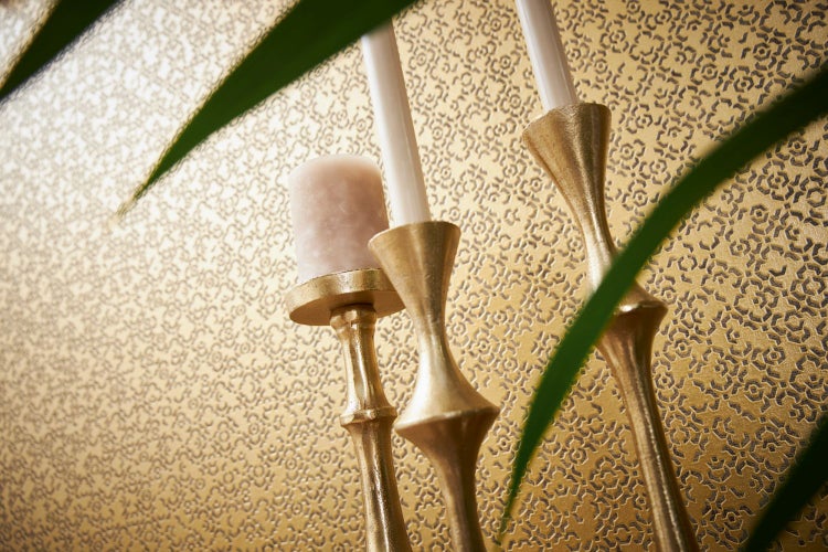 Technische Zeichnung eines Bistrotischs mit zwei Stühlen mit Maßangaben