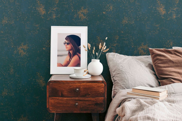 Detailaufnahme einer Deckenleuchte aus Metall