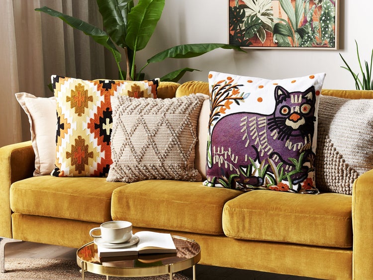 Weißes Dekokissen mit Beliani Logo