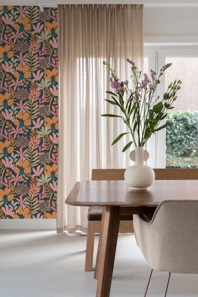 ESTAhome Tapete Blätter Orange, Rosa und Dunkelblau - 50 x 900 cm - 130993