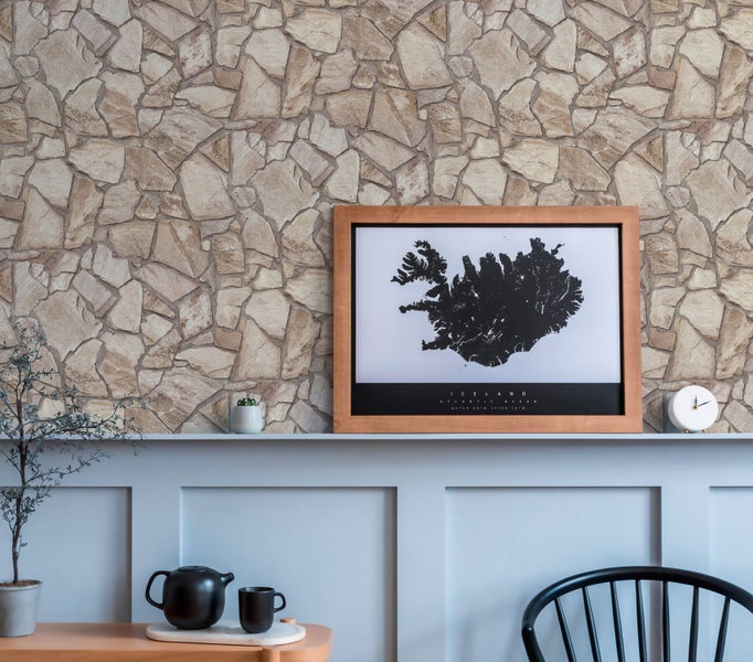 Blaue Sackkarre mit roten Griffen