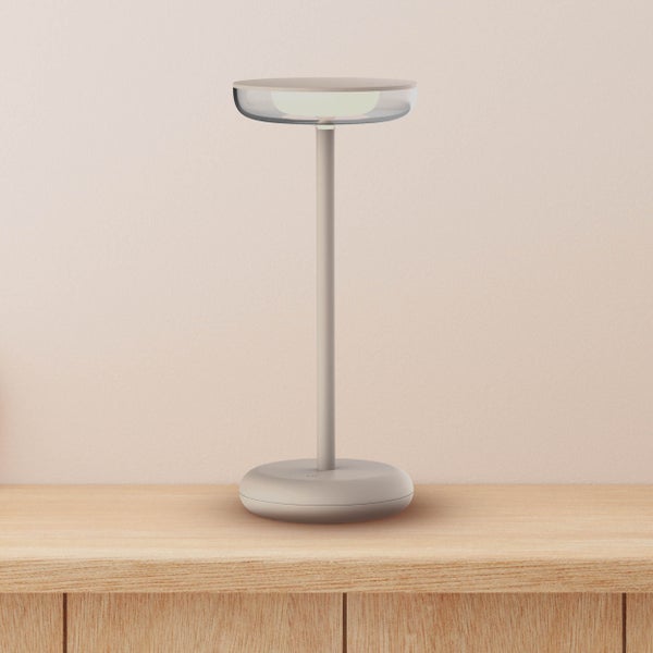 Akku-Tischleuchte PASI für Außen und Innen, aus Metall und Kunststoff in Beige, dimmbar, mit Touch- und Memory-Funktion, ca. 26 cm hoch