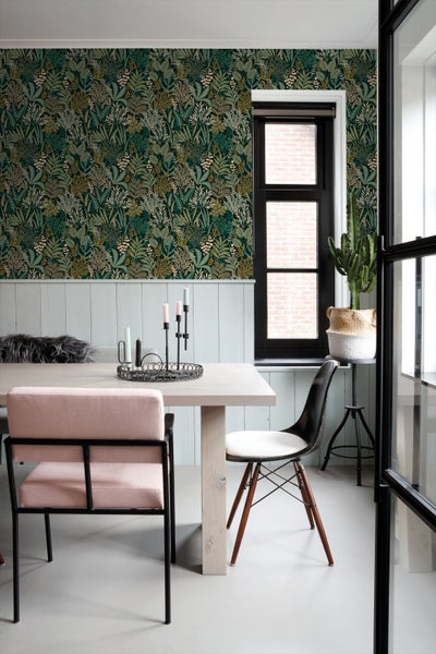 ESTAhome Tapete tropische Blätter und Blüten Grün - 50 x 900 cm - 131661