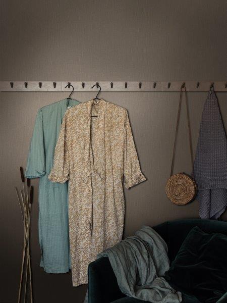 Holzpaneel mit horizontaler Maserung