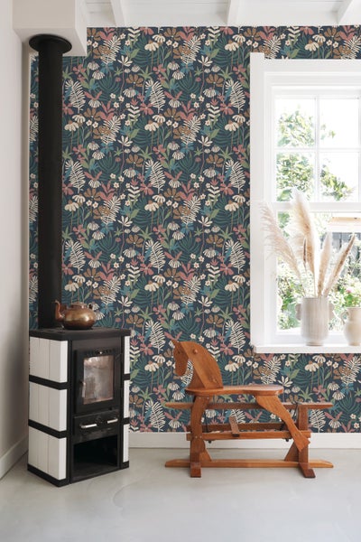 ESTAhome Tapete tropische Blätter und Blüten Dunkelblau und Mehrfarbig - 50 x 900 cm - 130999