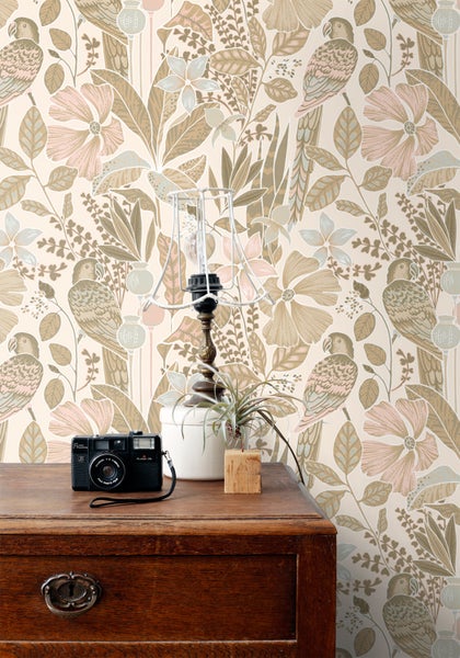 ESTAhome Tapete tropischen Blumen und Paradiesvögeln Sandbeige - 50 x 900 cm - 131156