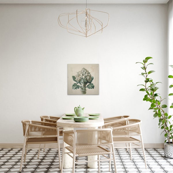 Speisezimmer mit Gemälde mit Blumenkohlmotiv und Esstischgarnitur