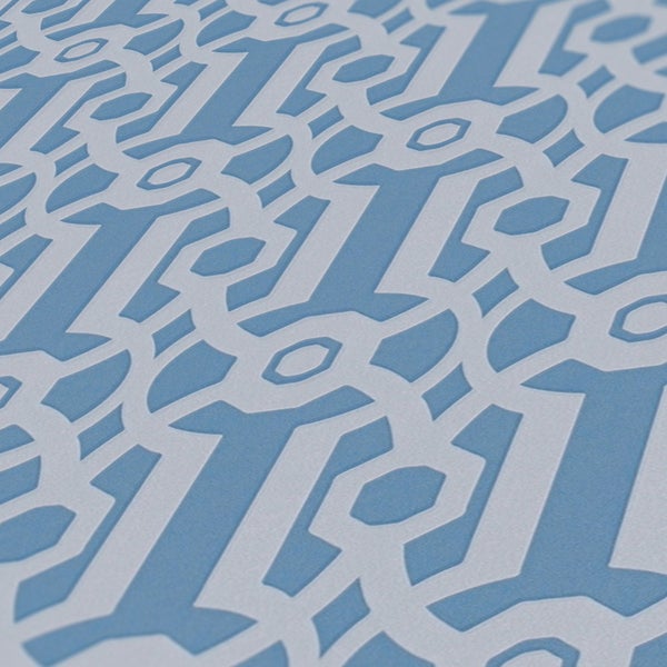 Dreiteiliges Pflanzenständer Set in verschiedenen Größen und Höhen mit Pflanzen in Töpfen