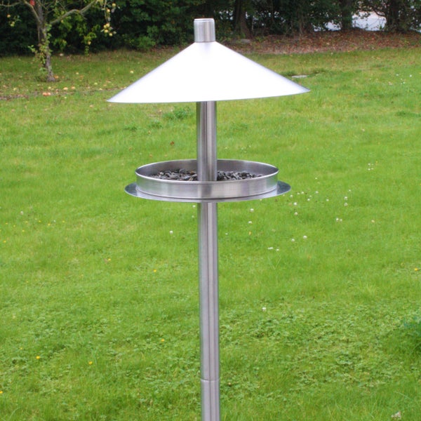 Vogelfutterhaus aus Edelstahl mit Futter