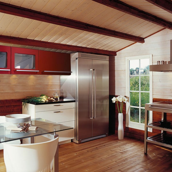 Rechteckige Duschwanne mit Ablaufgarnitur